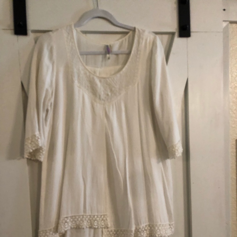 White/cream dress